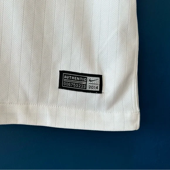 Nike 2014 England Home Football Shirt Size Mens S - Picture 7 of 9